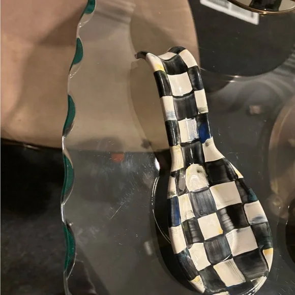 Mackenzie child’s - Picture 6 of 14